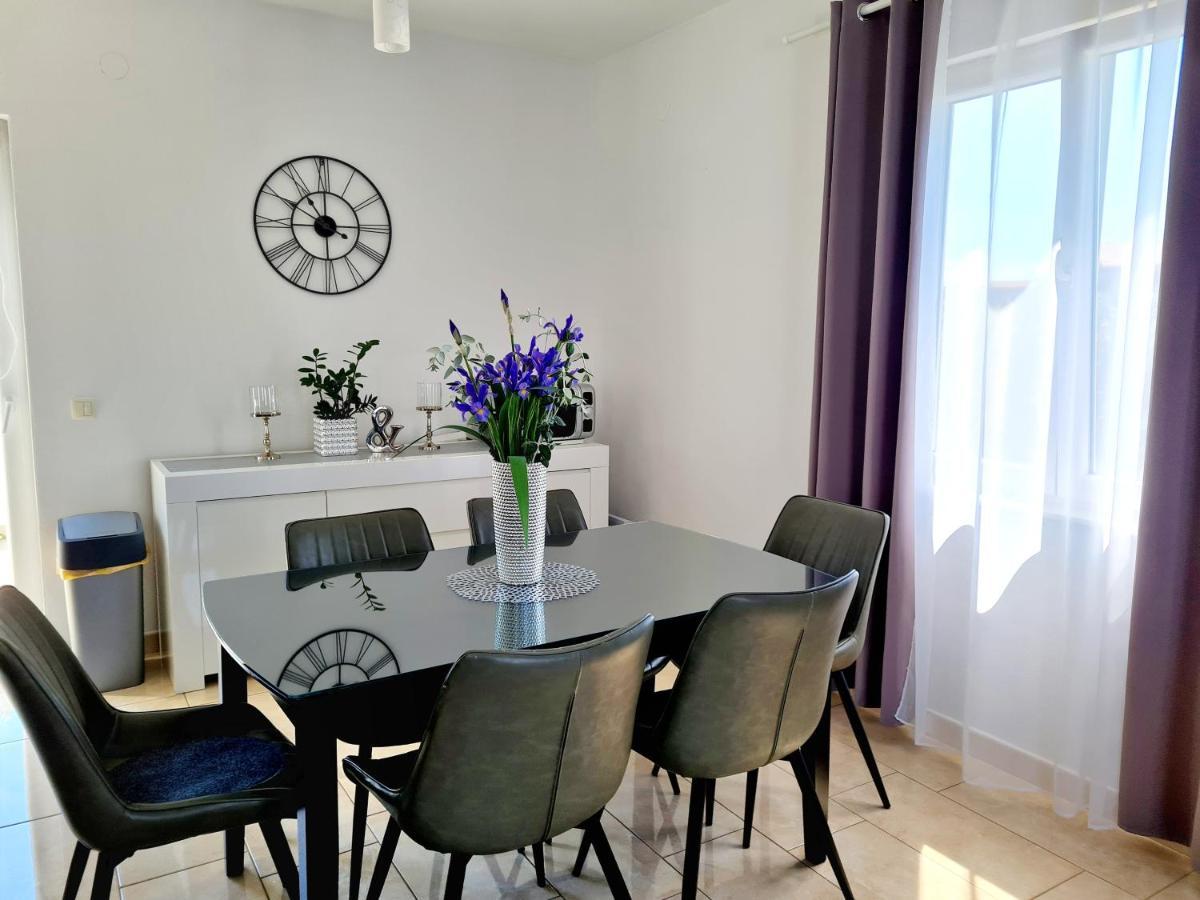 Apartment In มูร์แตร์ ภายนอก รูปภาพ