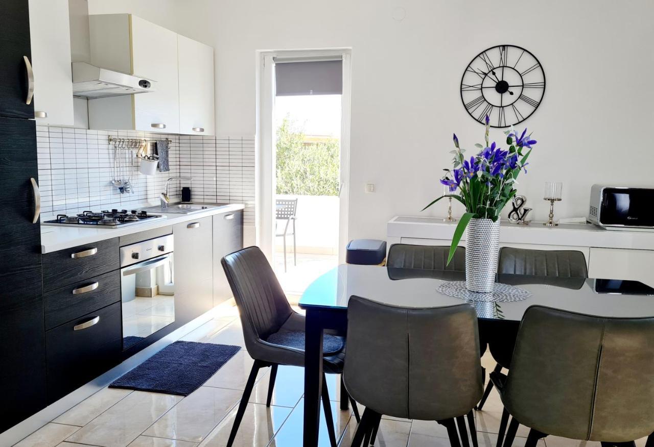 Apartment In มูร์แตร์ ภายนอก รูปภาพ