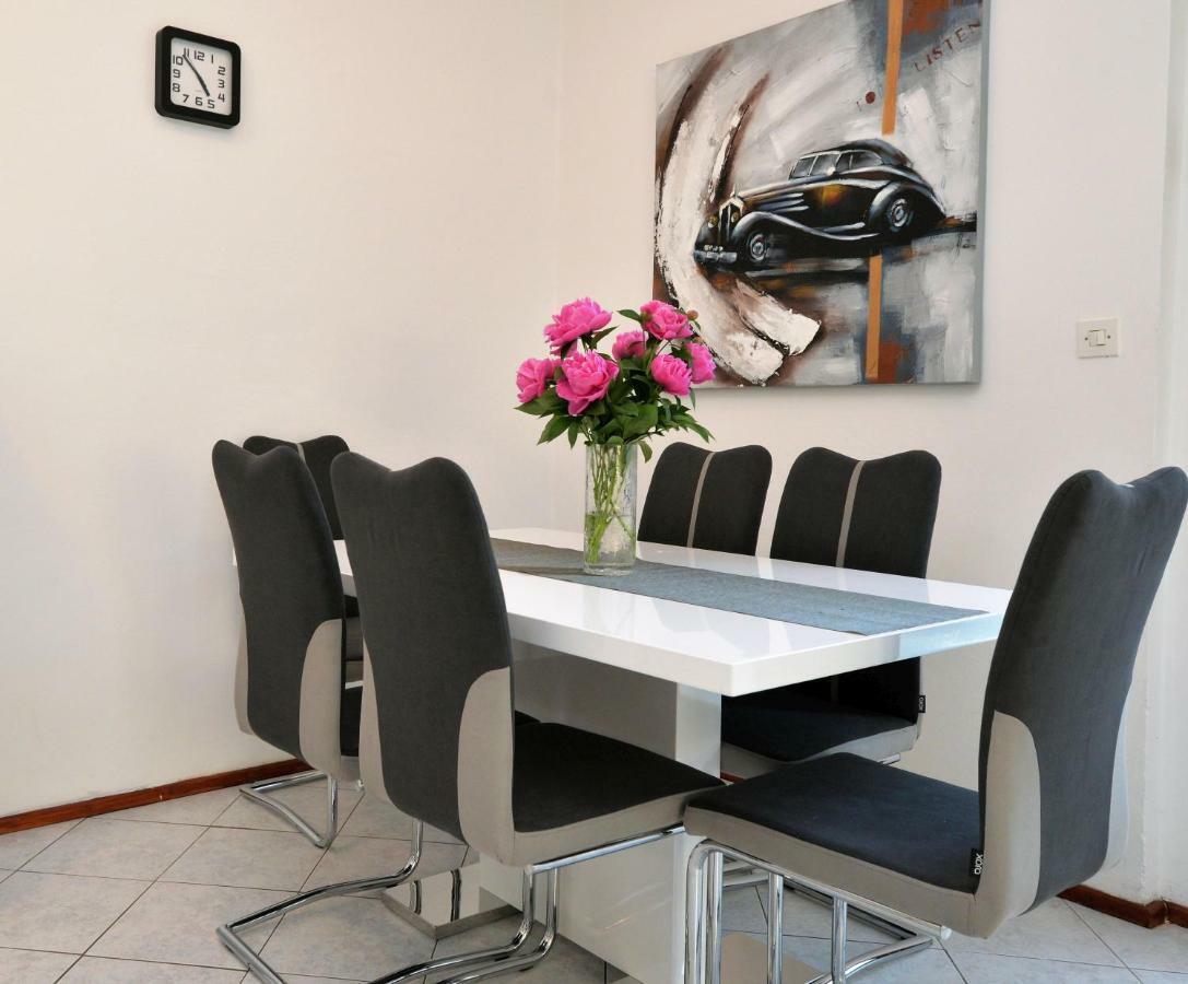 Apartment In มูร์แตร์ ภายนอก รูปภาพ