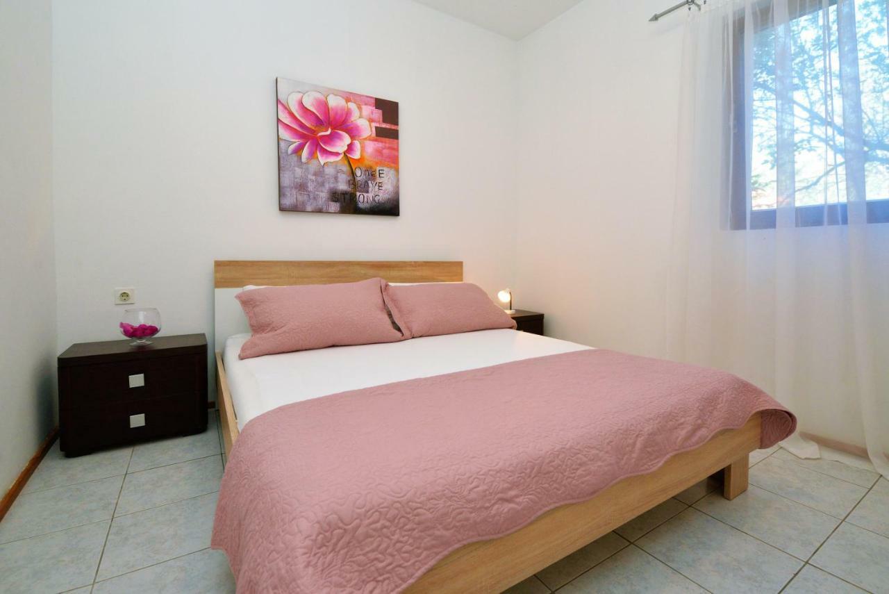 Apartment In มูร์แตร์ ภายนอก รูปภาพ